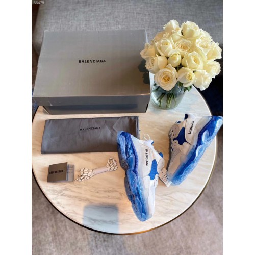 Balenciaga Triple S Sneakers BTSS132271